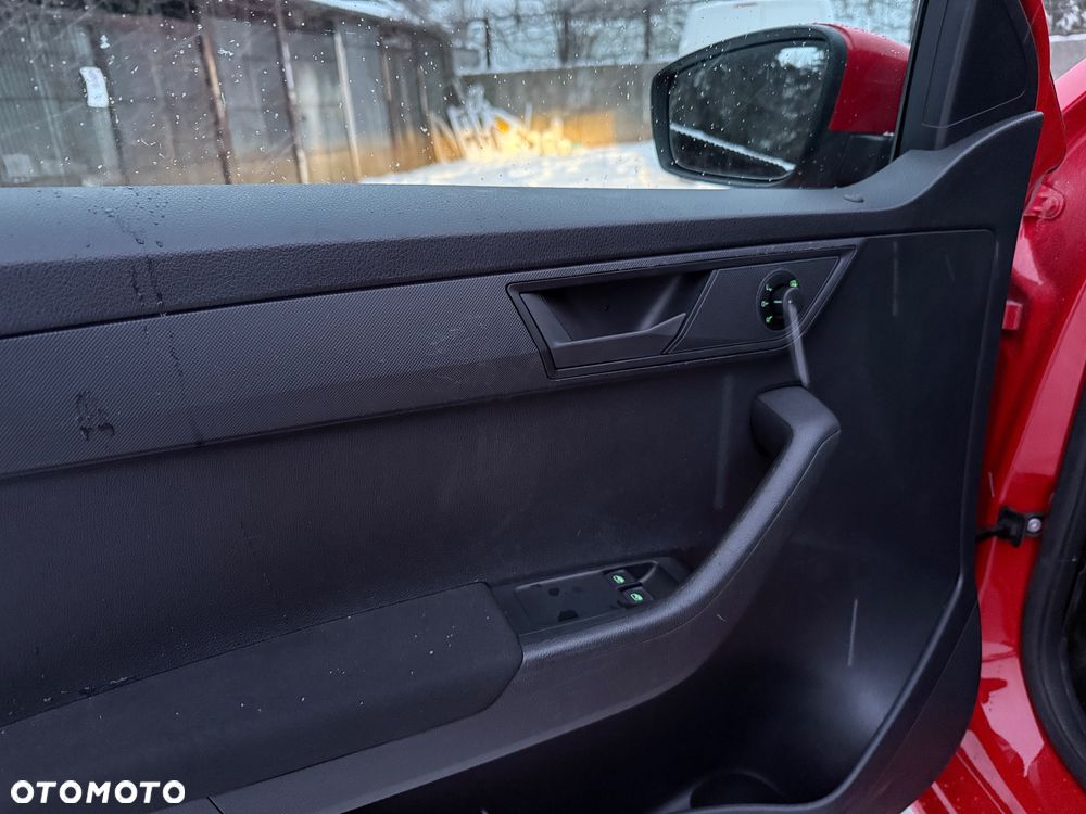 Skoda Fabia 1.0 MPI Active - 17