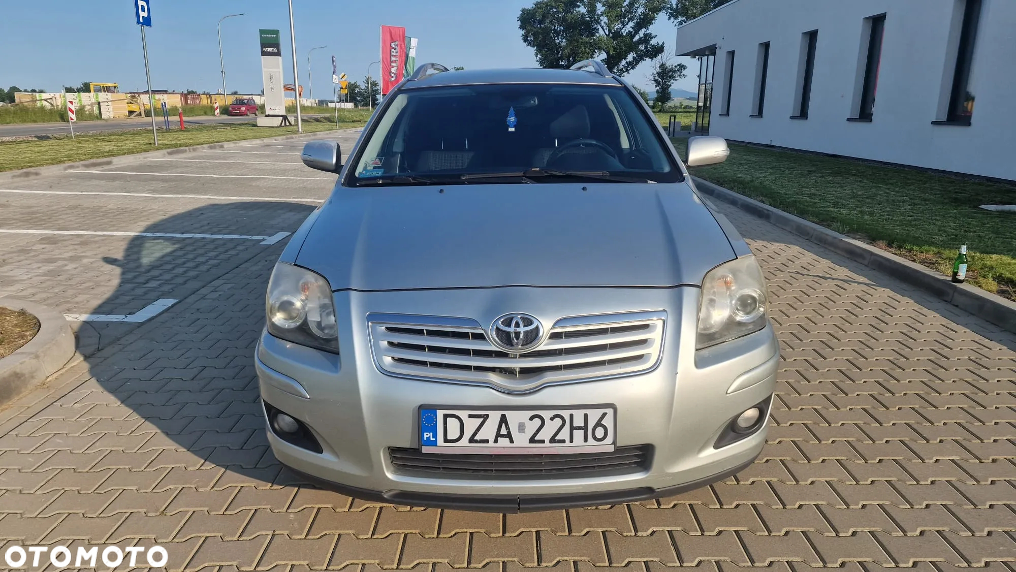 Toyota Avensis 2.0 D-4D Sol - 2