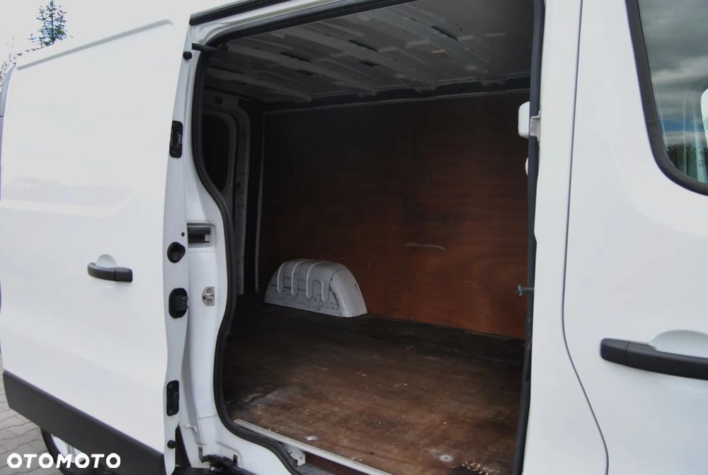 Renault Trafic - 9
