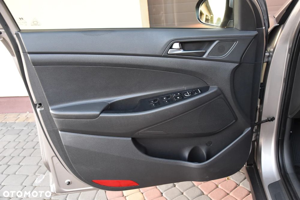 Hyundai Tucson 1.6 Turbo 2WD Advantage - 32