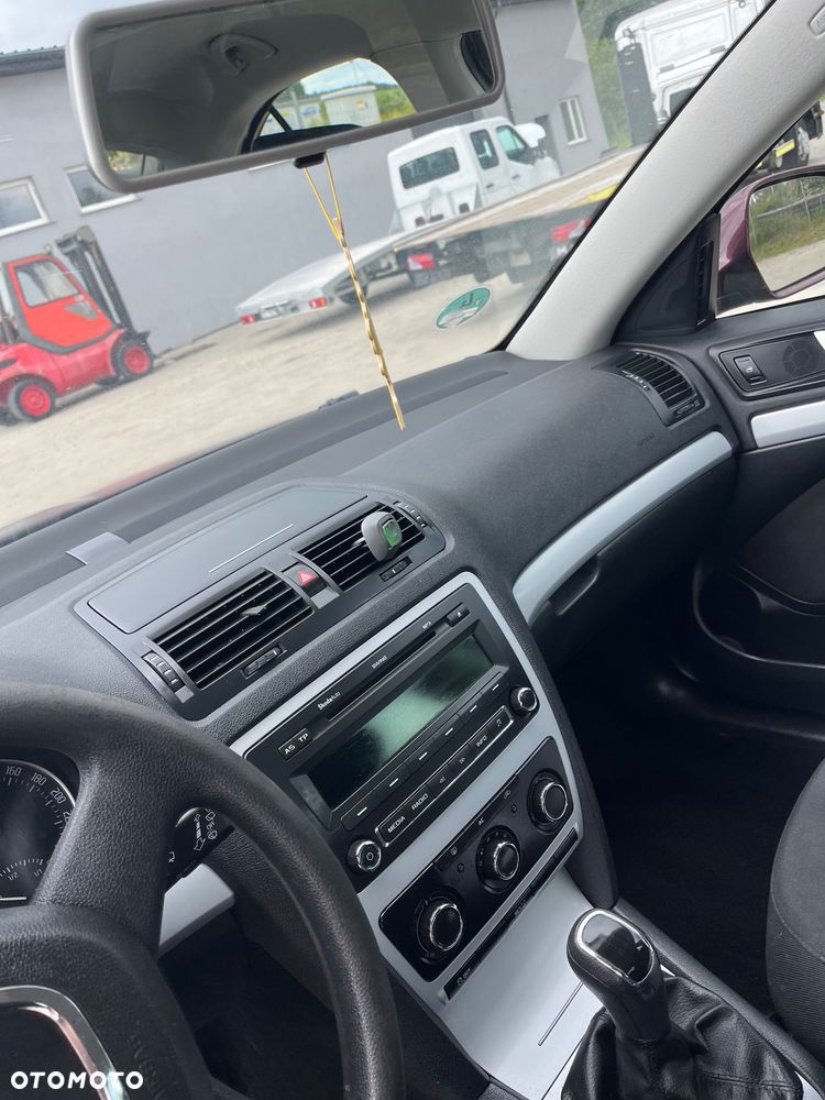 Skoda Octavia 1.4 TSI Ambiente - 13
