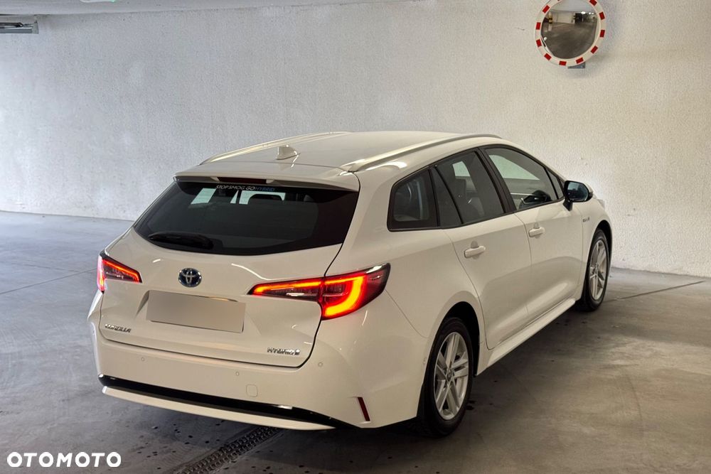 Toyota Corolla 1.8 Hybrid Comfort - 27