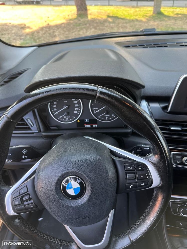 BMW 218 Active Tourer d Auto - 9