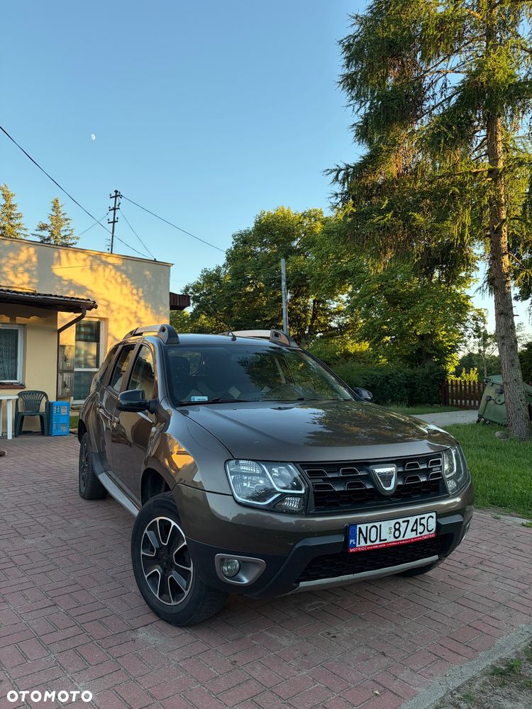 Dacia Duster 1.6 SCe Blackshadow S&S - 16