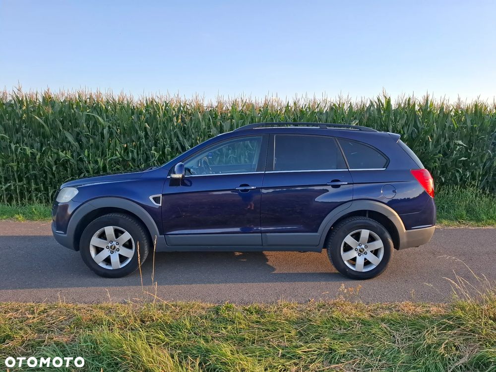 Chevrolet Captiva 2.4 4WD 7 Sitzer LT - 2