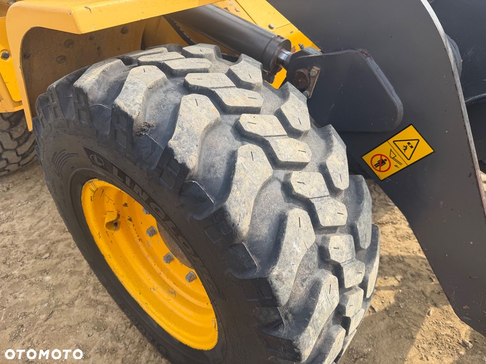 Volvo L30G - 10