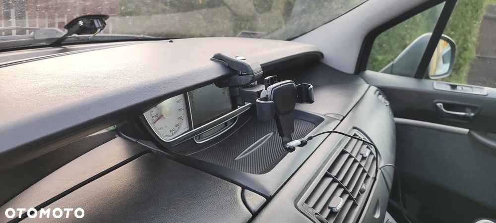 Peugeot 807 - 9