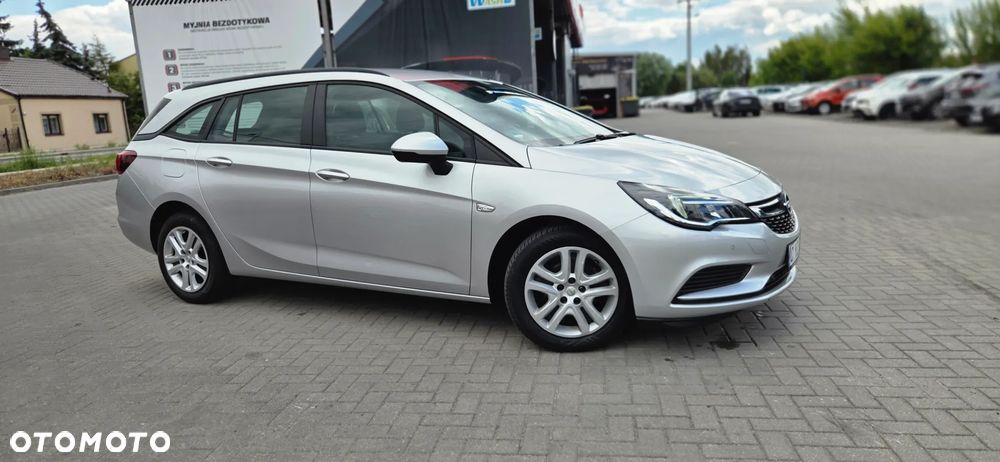 Opel Astra 1.4 Turbo Innovation - 19