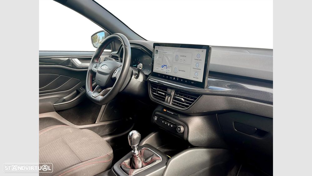 Ford Focus 1.0 EcoBoost MHEV ST-Line — fotografia 20