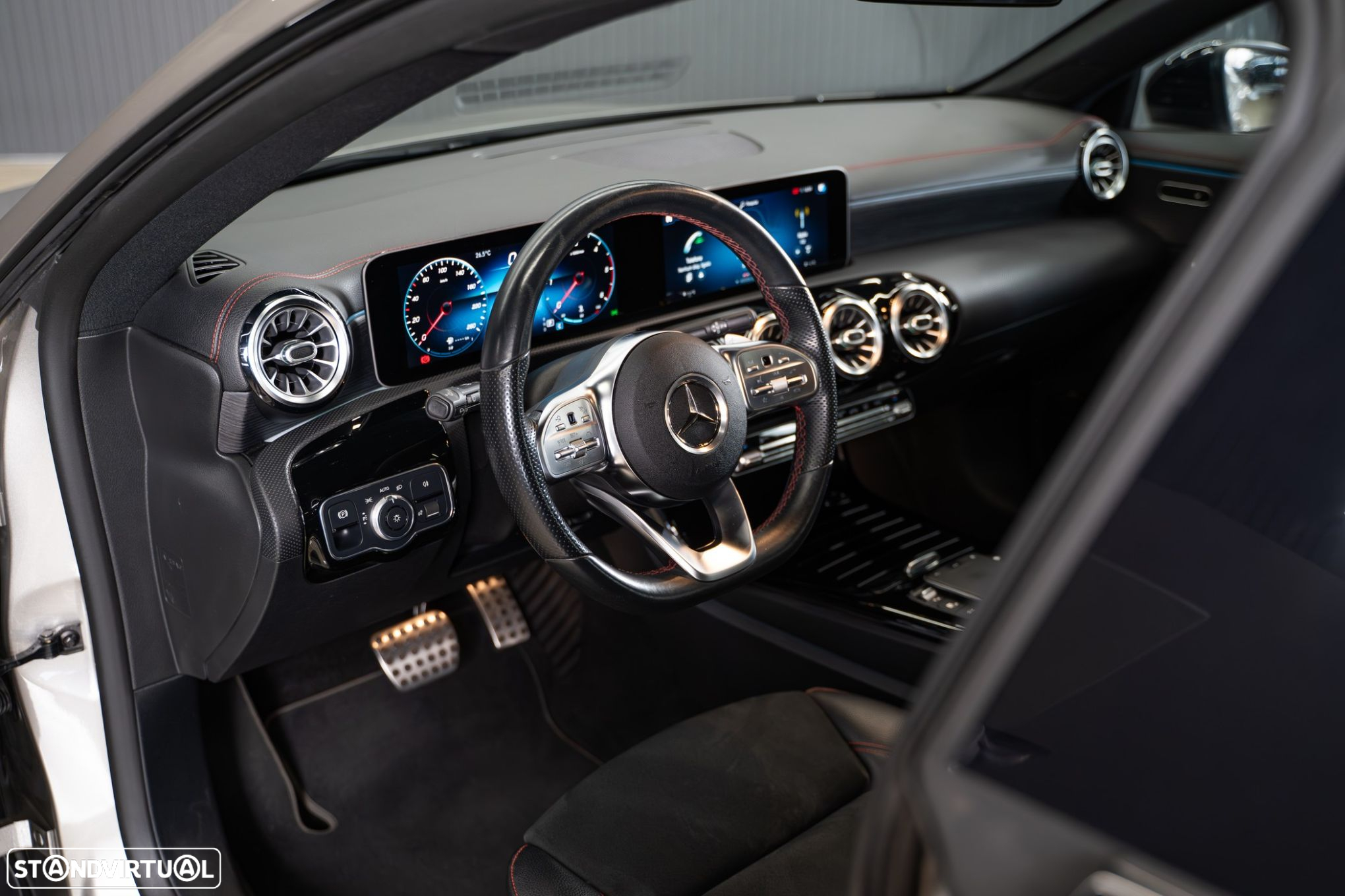 Mercedes-Benz CLA 220 d Shooting Brake AMG Line Aut. - 19