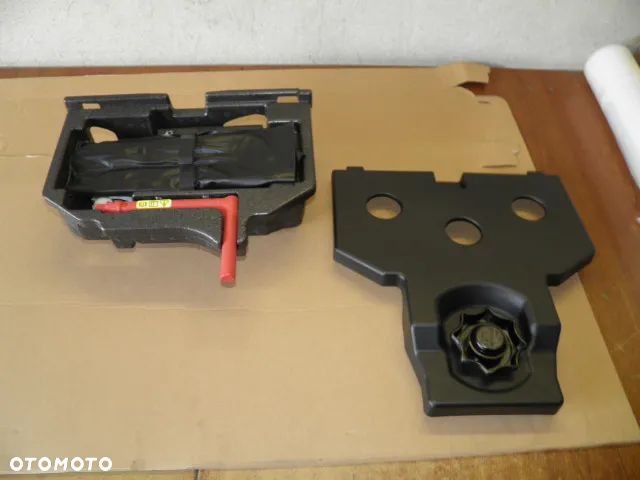 ZESTAW NAPRAWCZY KLUCZ LEWAREK POMPKA AUDI A4 B9 LIFT 2024r - 2