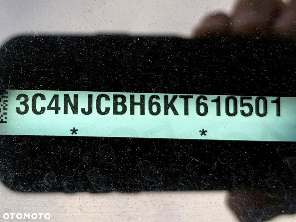 Jeep Compass - 34
