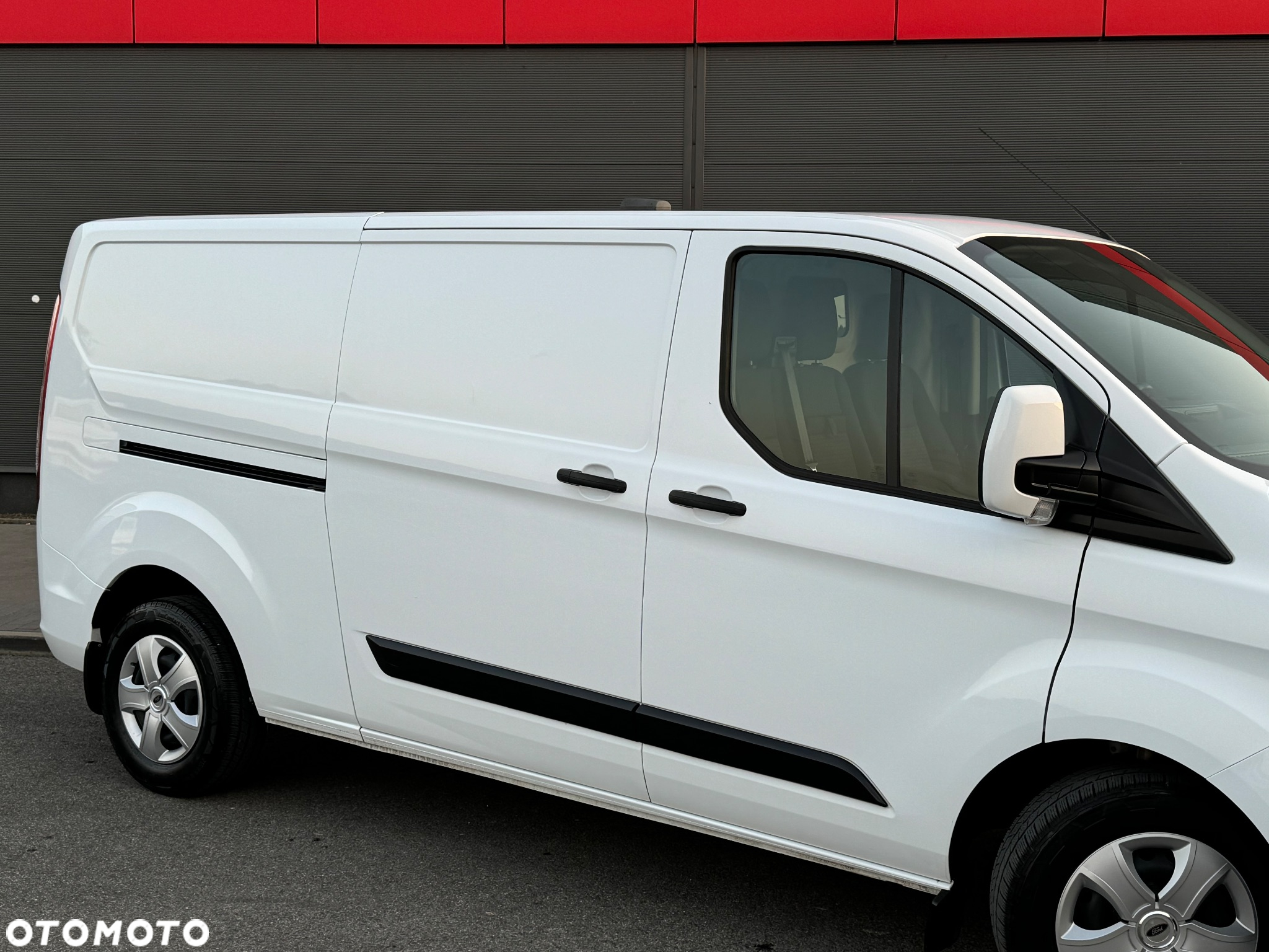 Ford Transit Custom - 11