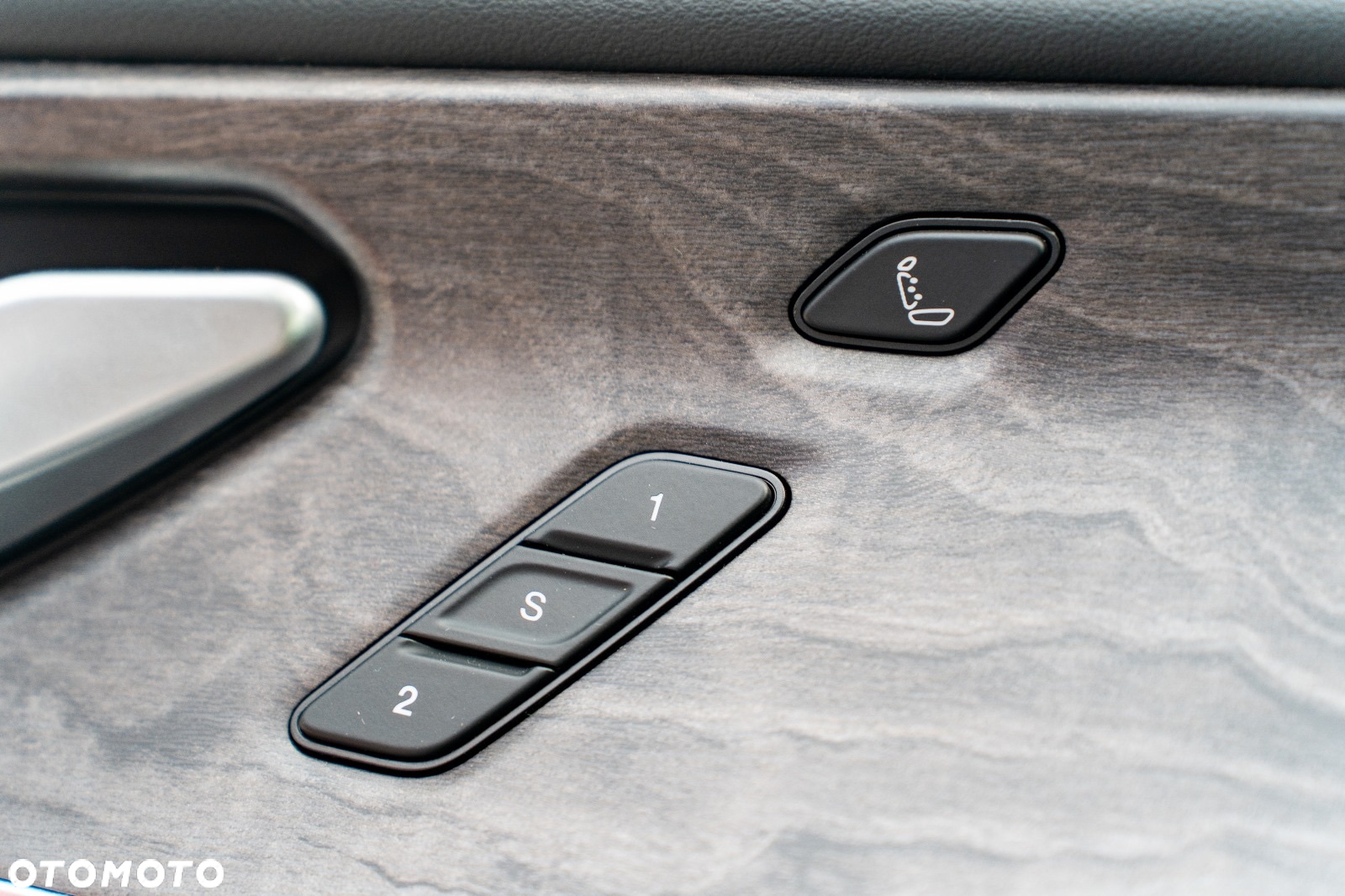 Jeep Grand Cherokee - 21