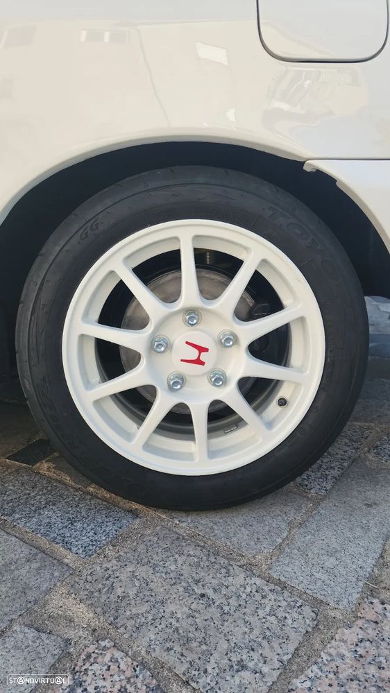 Honda Integra Type-R - 12