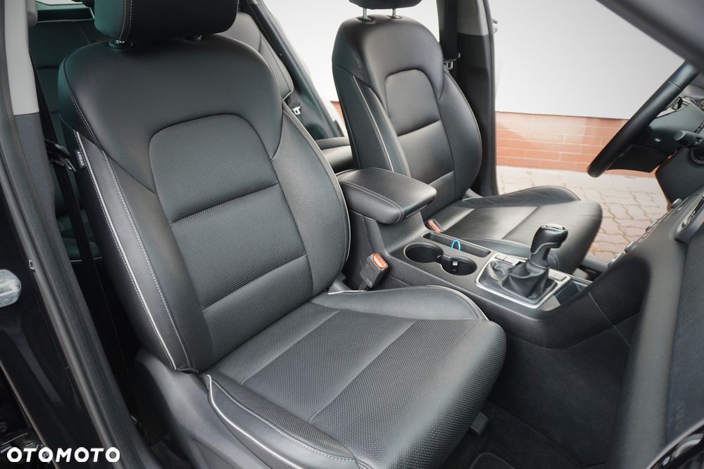 Kia Sportage 1.6 GDI 2WD Black Edition - 2
