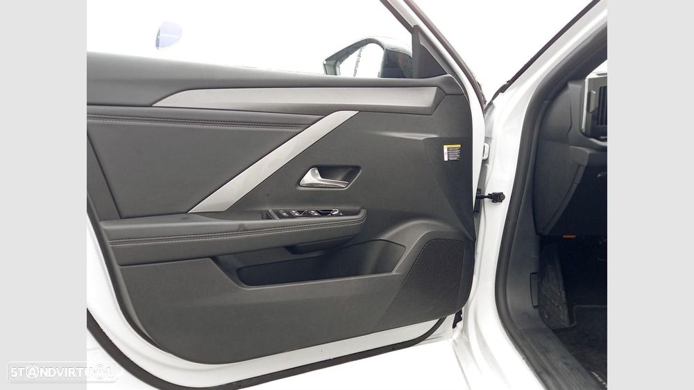 Opel Astra Sports Tourer 1.2 T GS Aut. - 11