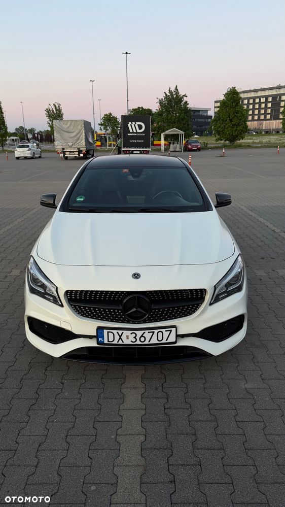 Mercedes-Benz CLA 200 7G-DCT AMG Line - 15