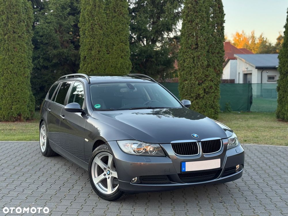 BMW Seria 3 318i - 13