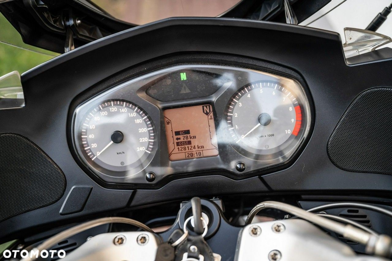 BMW R - 9