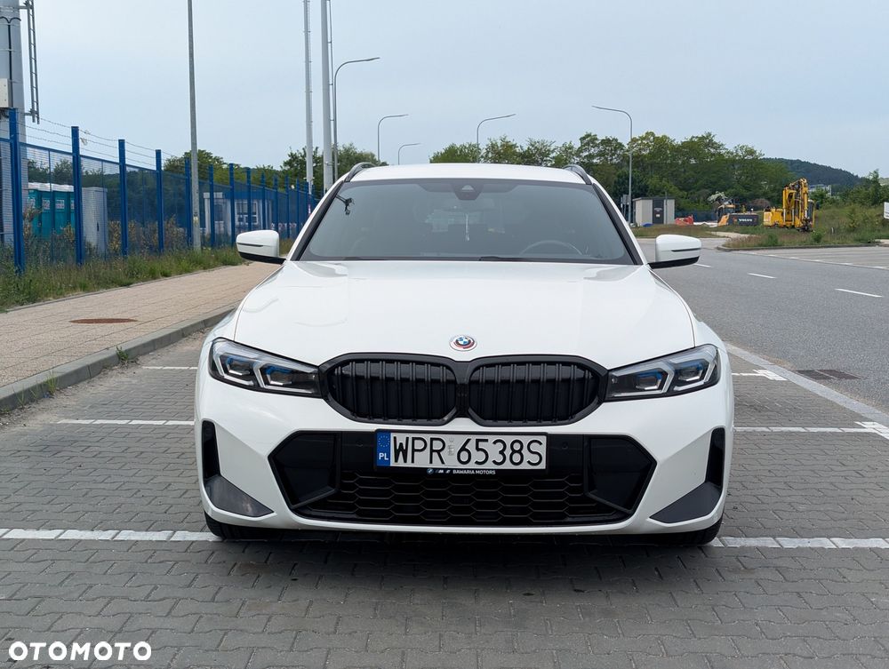 BMW Seria 3 330e PHEV M Sport sport - 2
