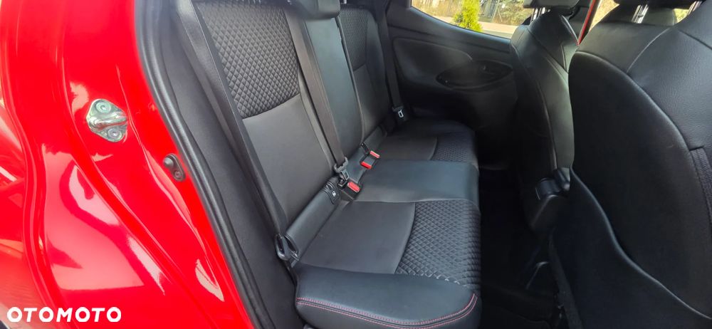 Toyota Yaris - 37