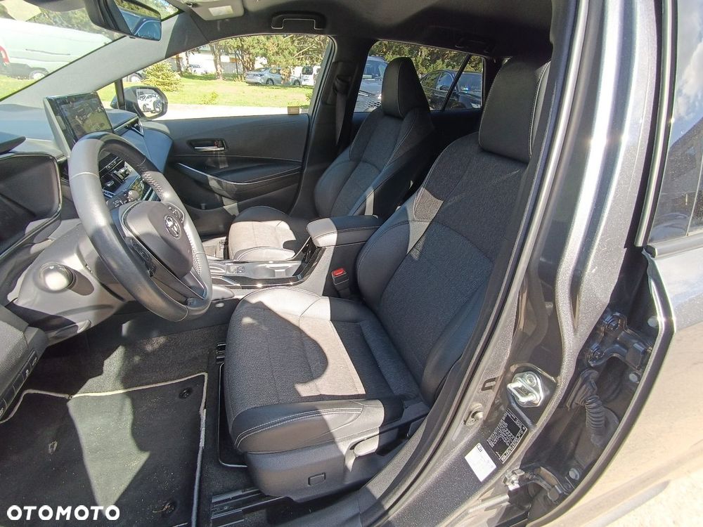 Toyota Corolla - 7