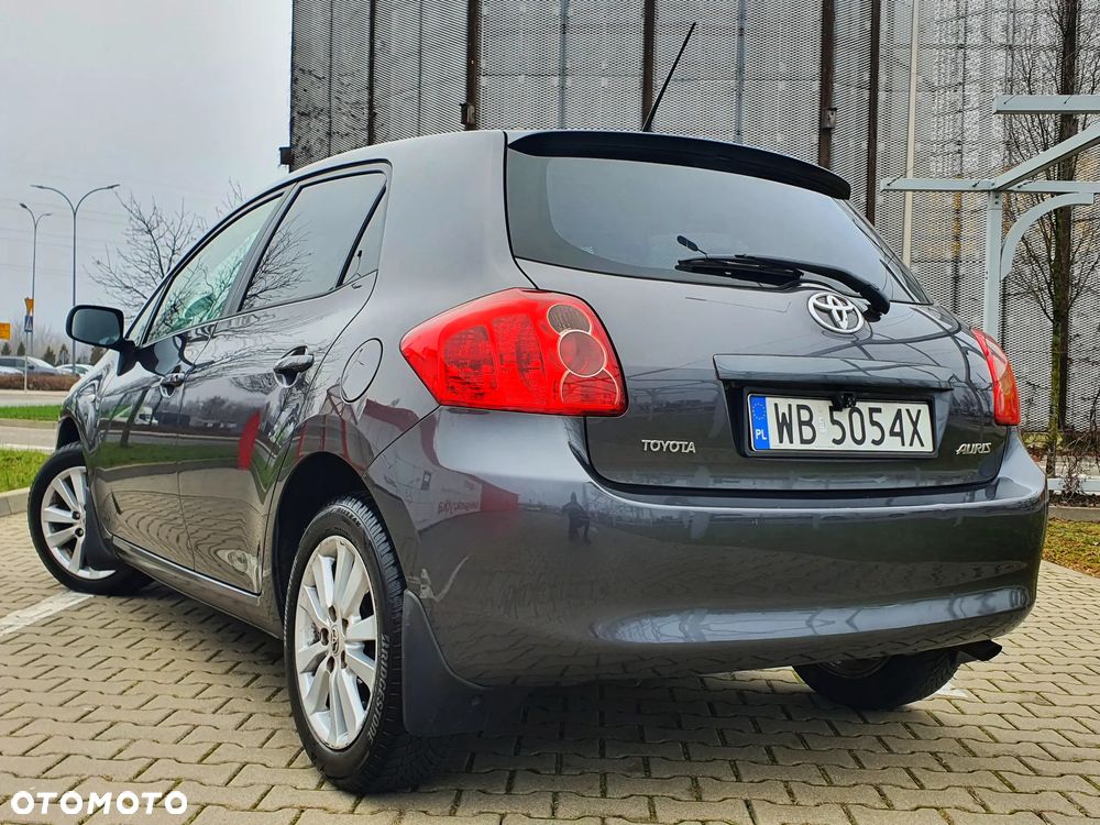 Toyota Auris 1.6 VVT-i Sol - 3