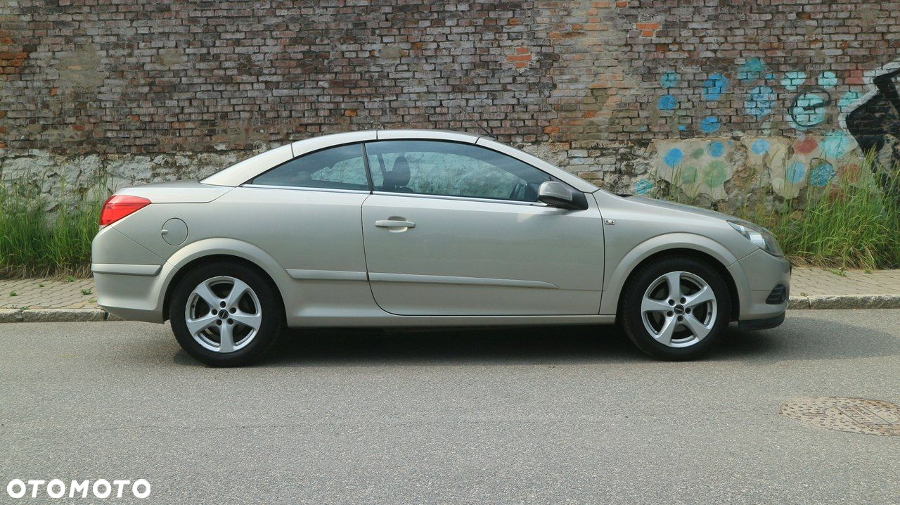 Opel Astra GTC 1.6 Edition - 29