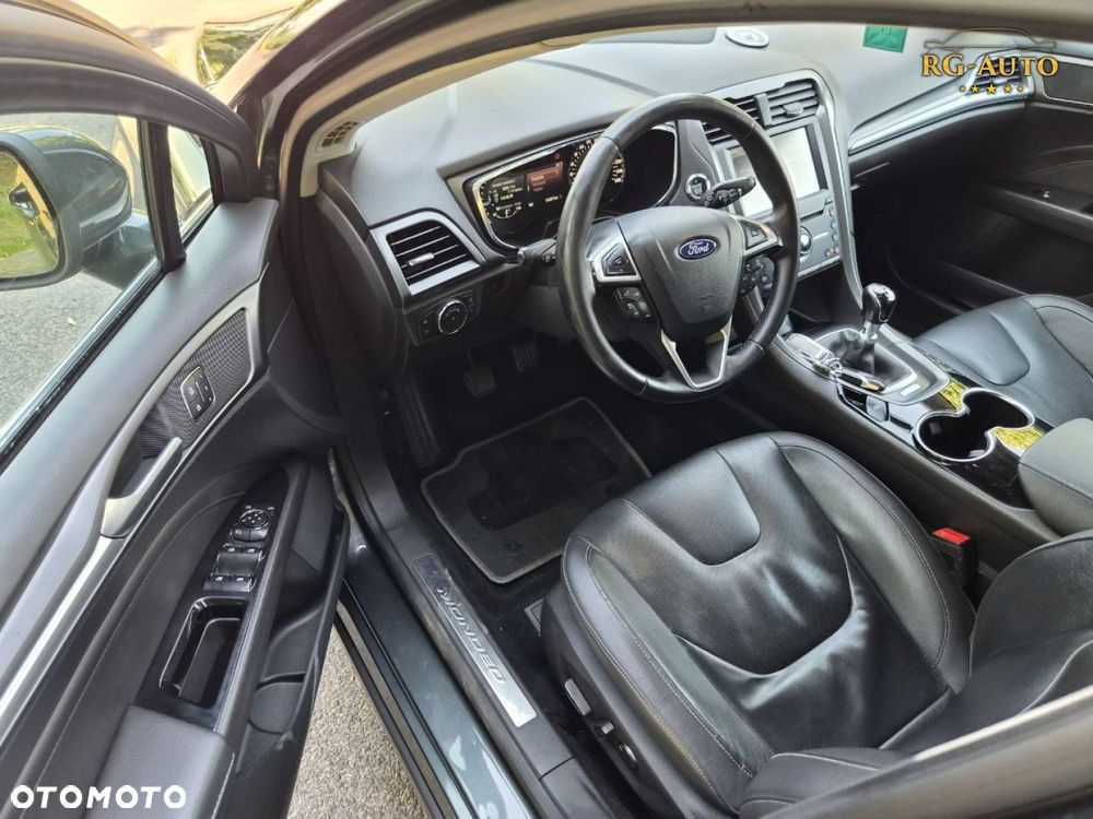 Ford Mondeo - 34
