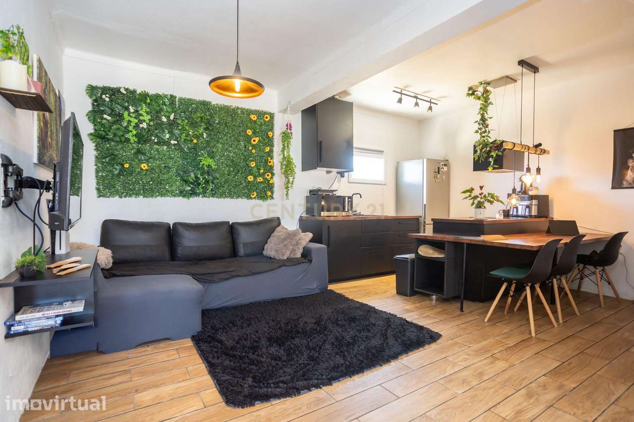 Moradia T2Renovada com Quintal e Jardim – O Refúgio Ideal para Viver c - Grande imagem: 5/37