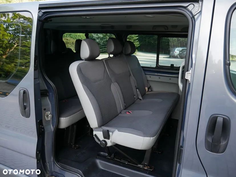 Opel Vivaro - 10