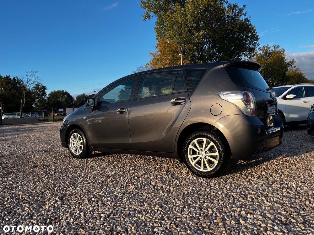 Toyota Verso 1.6 Sol EU5 - 4
