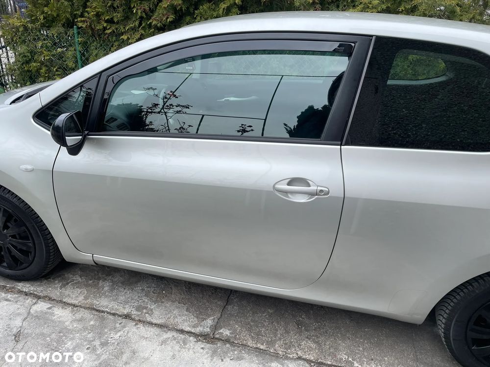 Toyota Auris 1.6 VVT-i Sol - 4