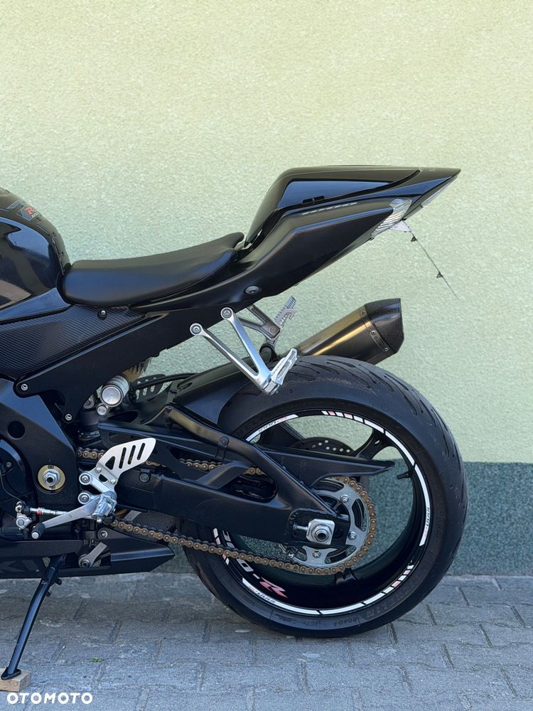 Suzuki GSX-R - 23