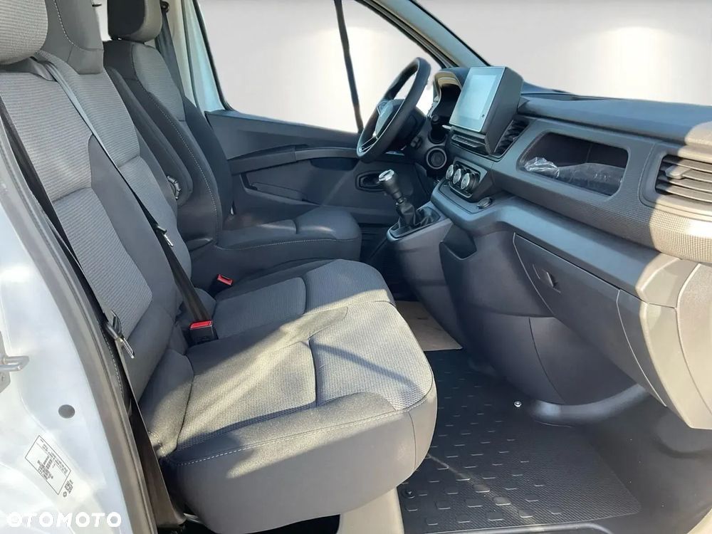 Renault Trafic - 15