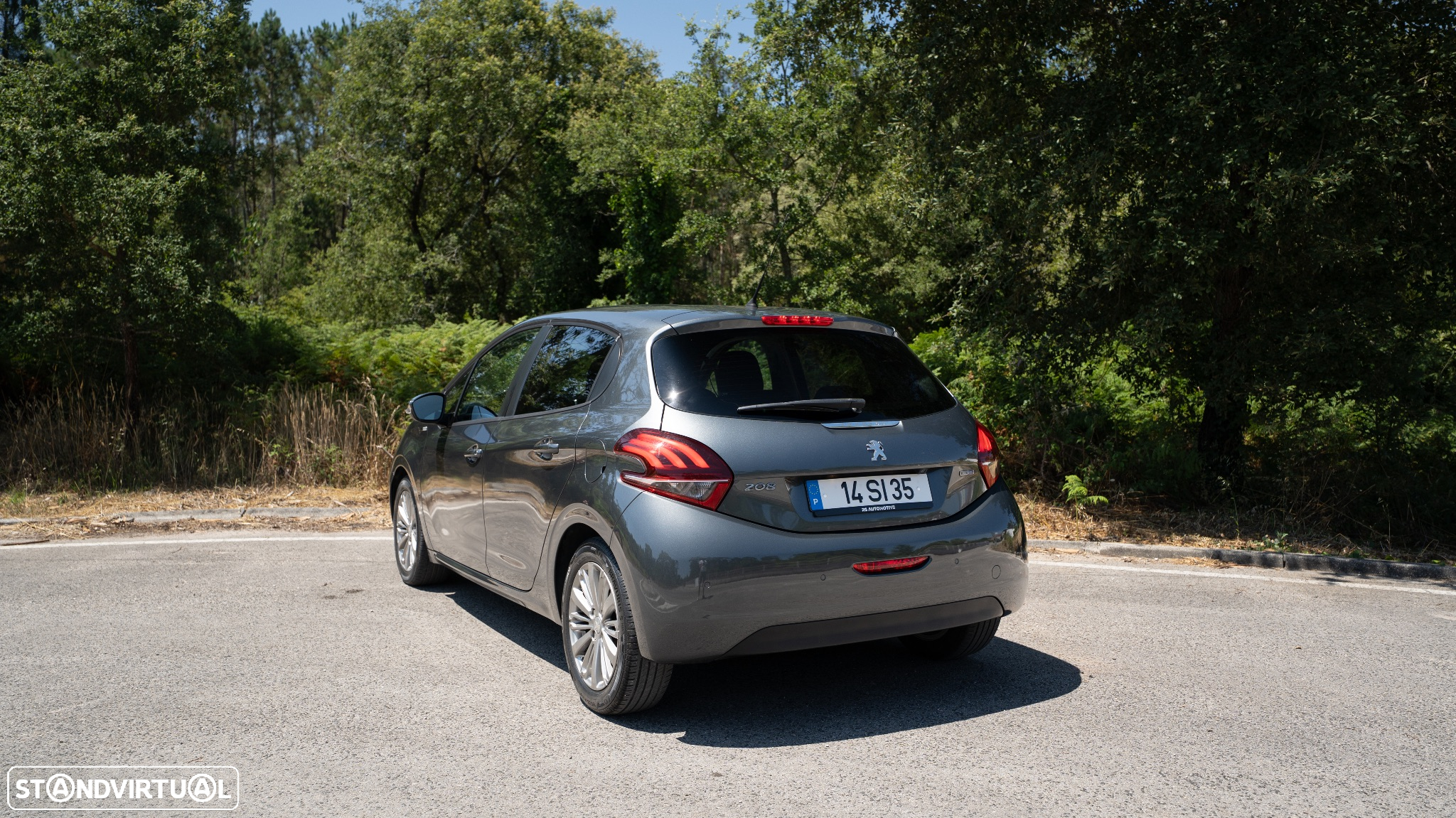 Peugeot 208 1.6 BlueHDi Style - 4