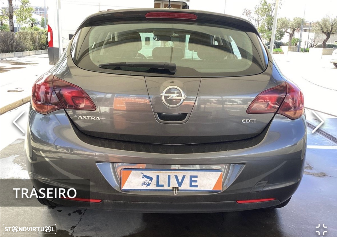 Opel Astra 1.7 CDTi Cosmo - 9