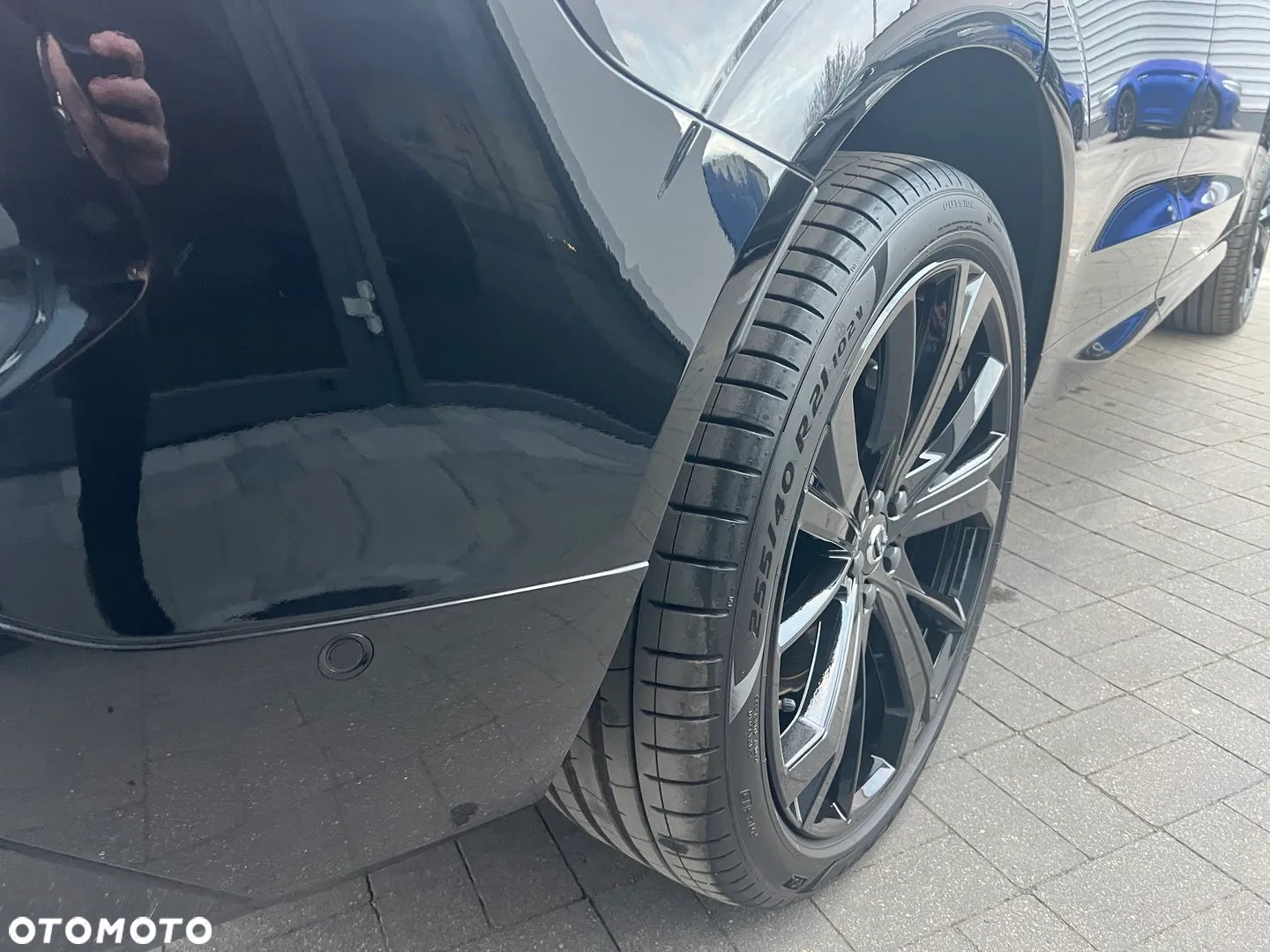 Volvo XC 60 B5 B AWD Plus Black Edition - 8