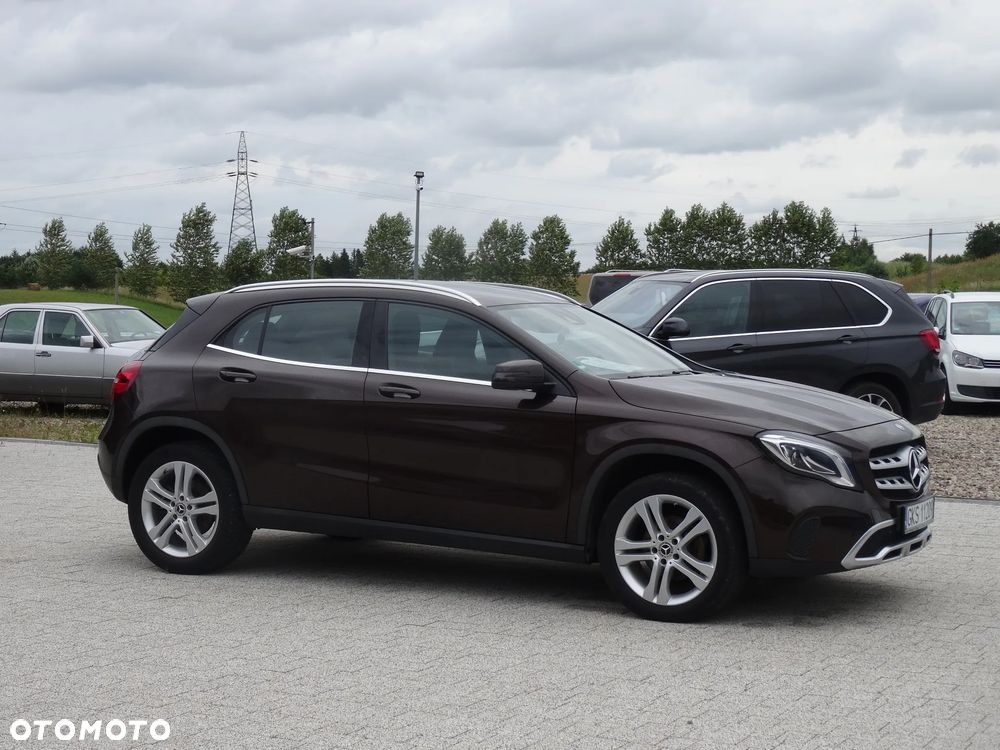 Mercedes-Benz GLA 200 d 4Matic 7G-DCT UrbanStyle Edition - 3