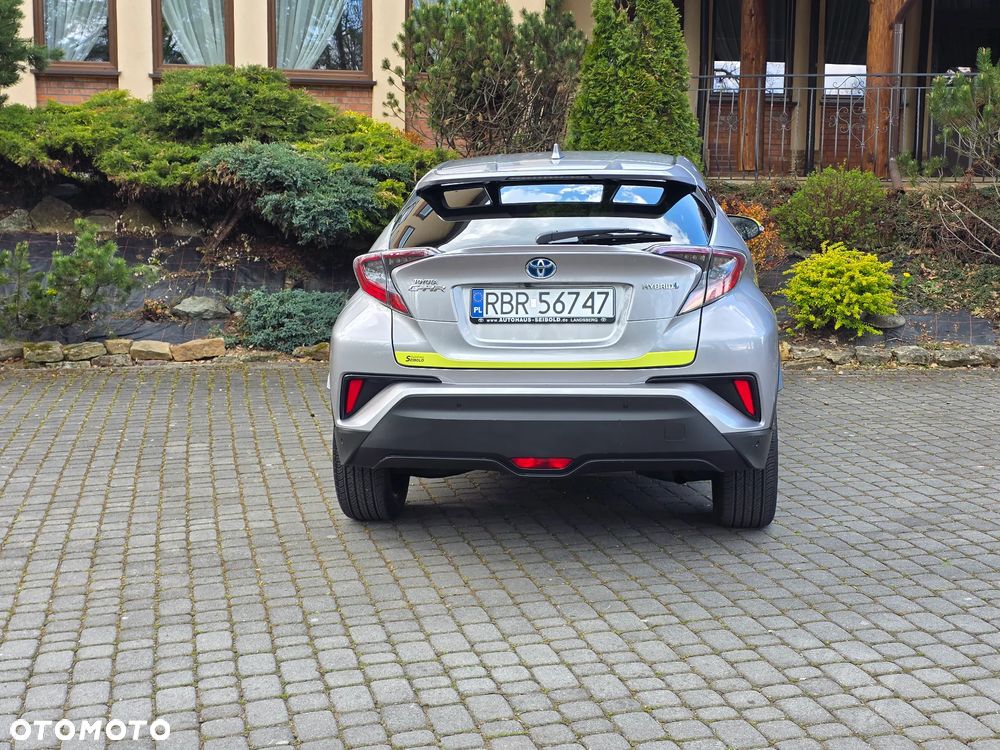 Toyota C-HR 1.8 Hybrid Neon Lime powered by JBL - 6