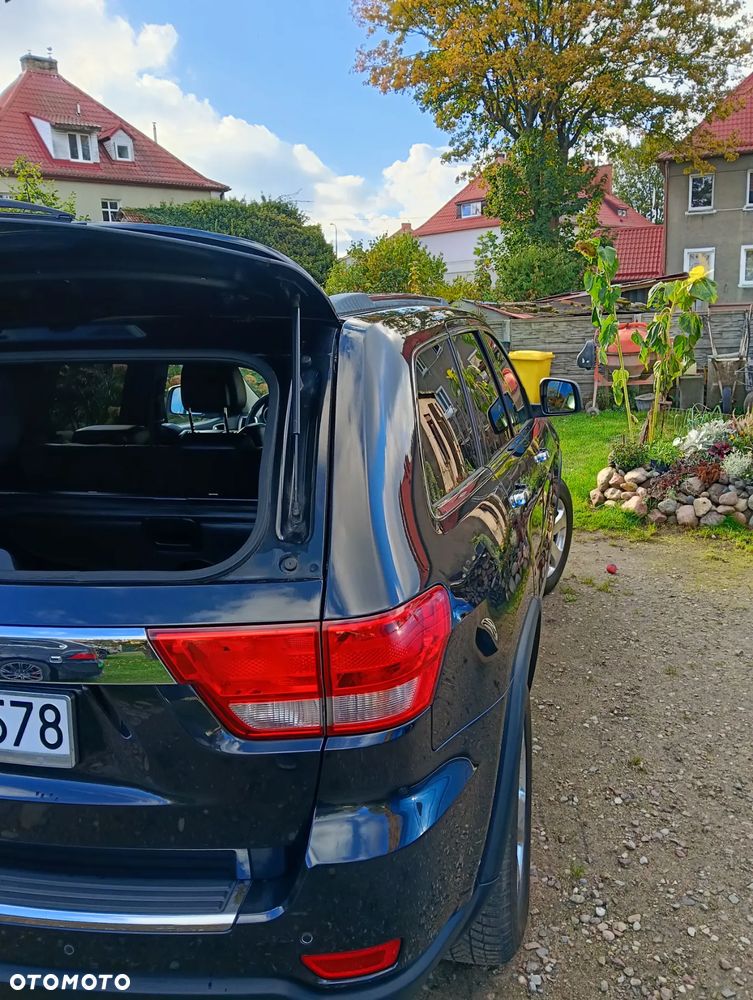 Jeep Grand Cherokee - 17