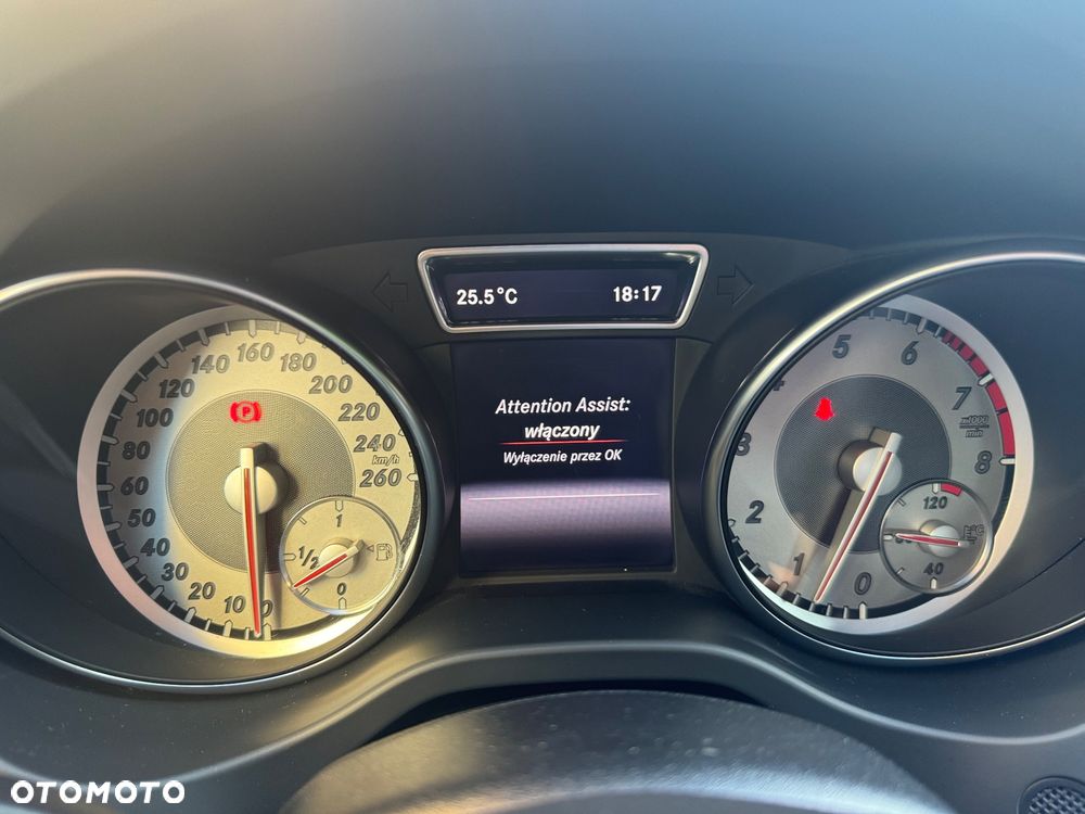 Mercedes-Benz CLA 180 - 22