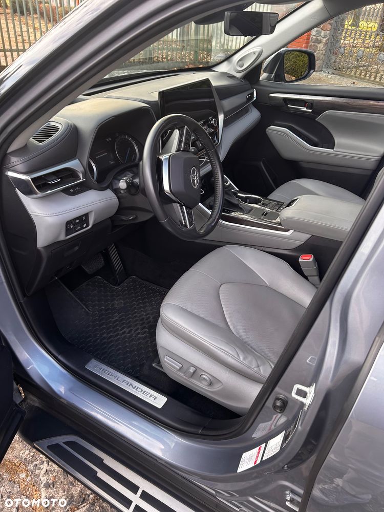 Toyota Highlander 2.5 Hybrid Executive Style - 16