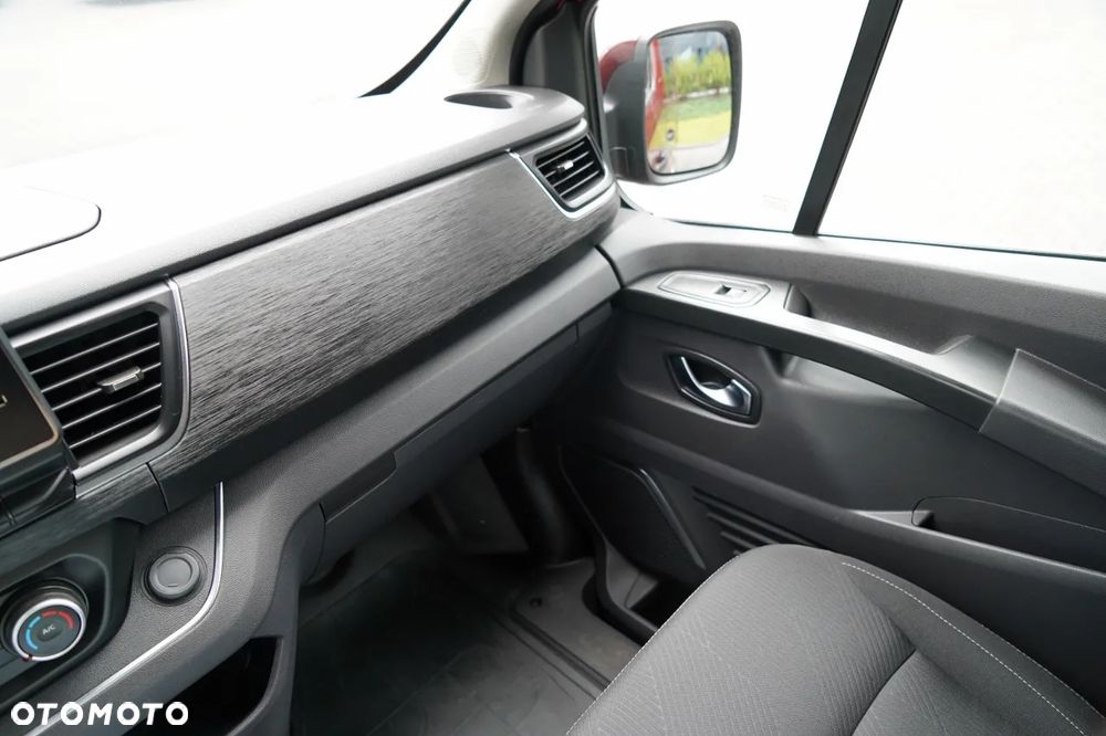 Renault TRAFIC III / BUS / 9 MIEJSC / 2022 ROK / PIERWSZY WŁAŚCICIEL / SERWISOWANY - 27