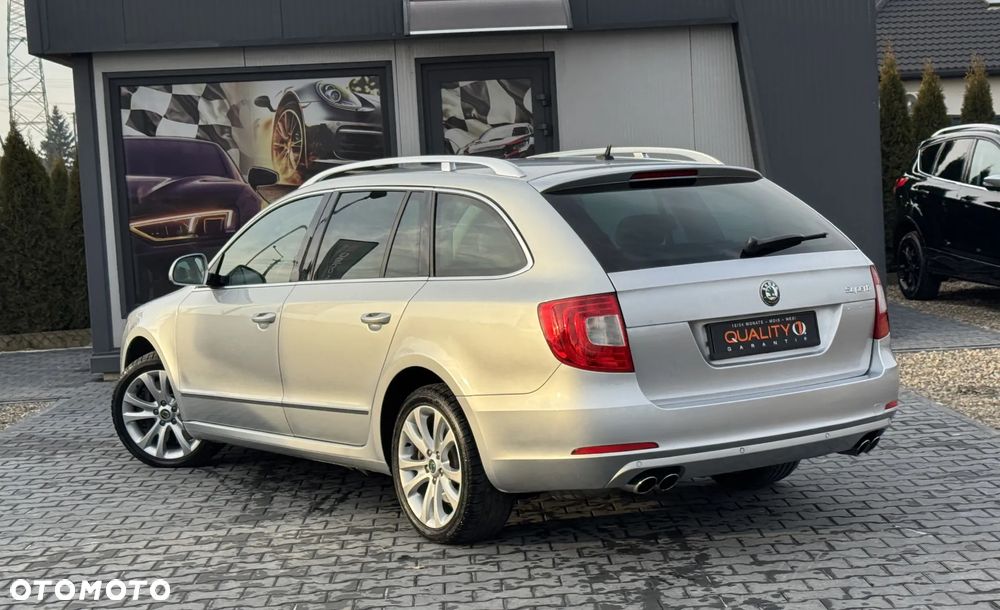 Skoda Superb 3.6 V6 4x4 DSG Elegance - 11