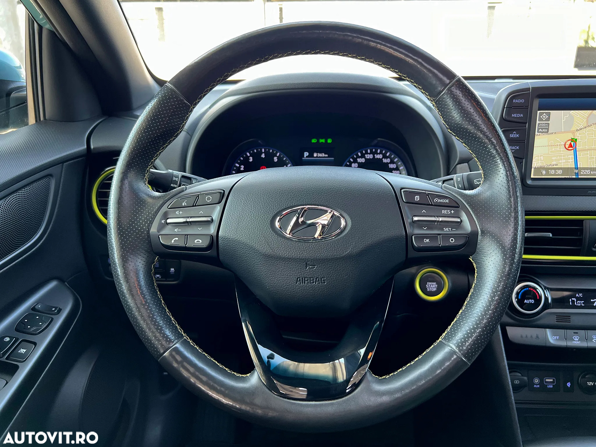 Hyundai KONA 1.6 T-GDI 4WD Aut. Luxury + - 17