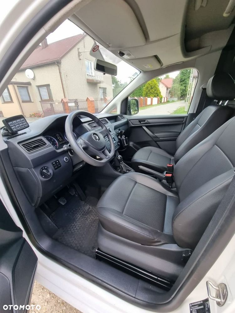 Volkswagen Caddy - 9