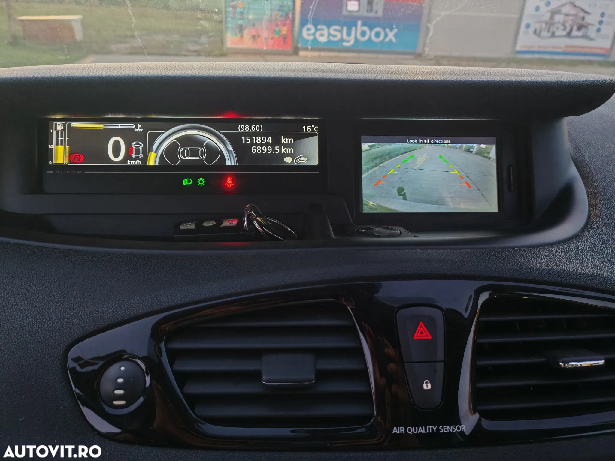 Renault Scenic ENERGY TCe 115 Bose Edition - 9