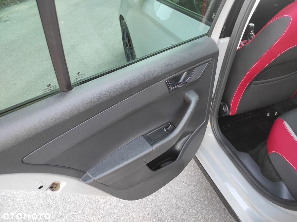 Skoda Fabia 1.2 TSI Monte Carlo DSG - 28